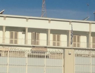 Εκτεταμένη συμπλοκή στις φυλακές Βόλου – Μεταφέρθηκαν στο νοσοκομείο 5 κρατούμενοι